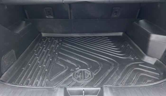 2019 MG HECTOR SUPER DIESEL, Diesel, Manual, 24,618 km, Boot Inside