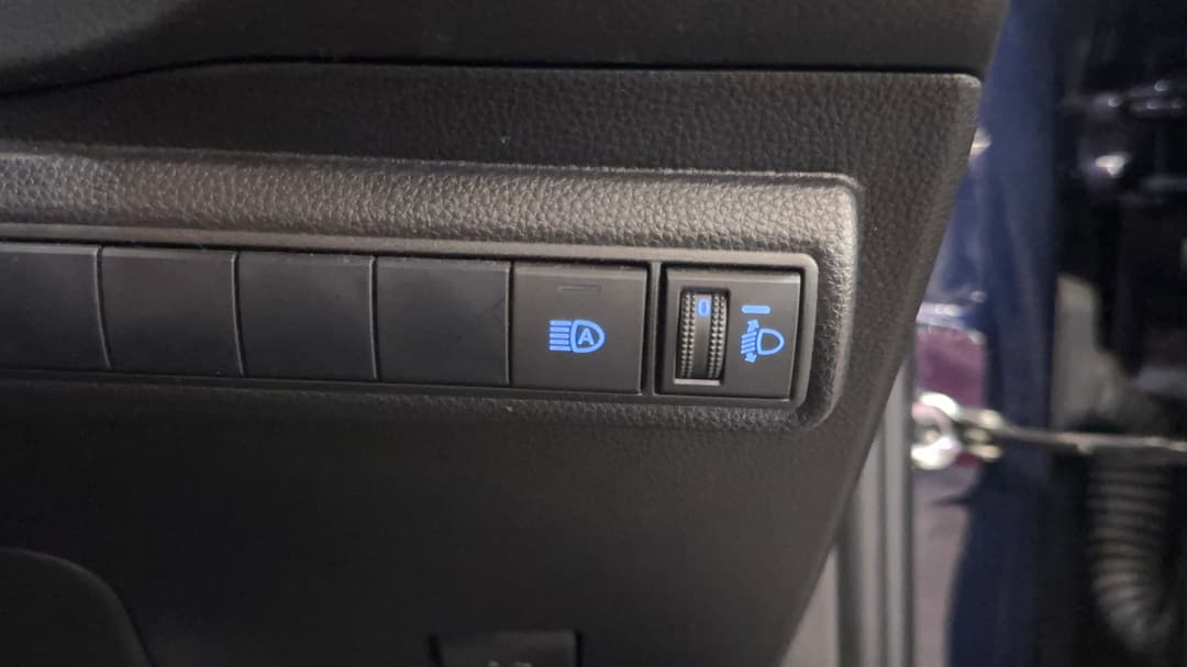 2021 Toyota Corolla Ascent Sport, Automatic, 91579 km, Utility Switches/Buttons