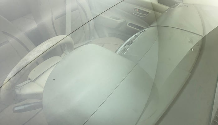 2012 Maruti Ertiga LXI, Petrol, Manual, 52,584 km, Front windshield - Minor spot on windshield