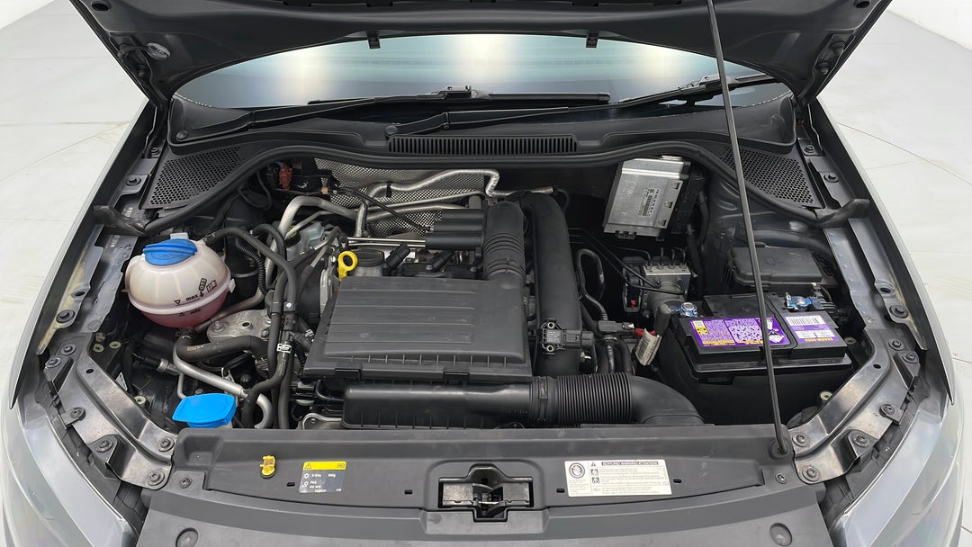 Open Bonnet (Engine)