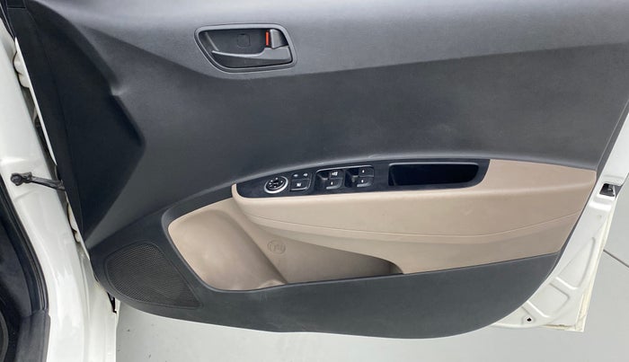 2015 Hyundai Grand i10 MAGNA 1.2 VTVT, Petrol, Manual, 56,637 km, Driver Side Door Panels Control