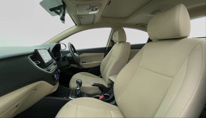 2020 Hyundai Verna SX DIESEL MT, Diesel, Manual, 26,204 km, Right Side Front Door Cabin