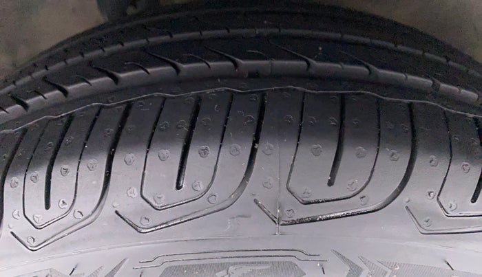 2012 Honda City V MT PETROL, Petrol, Manual, 70,961 km, Right Rear Tyre Tread