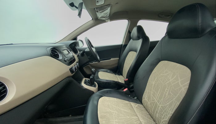2018 Hyundai Grand i10 MAGNA 1.2 VTVT, Petrol, Manual, 31,297 km, Right Side Front Door Cabin