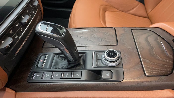 Maserati Quattroporte-Gear Lever