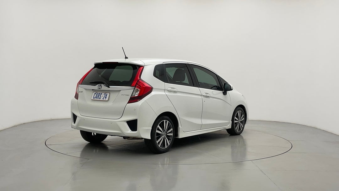 Right Back Diagonal (45- Degree) View