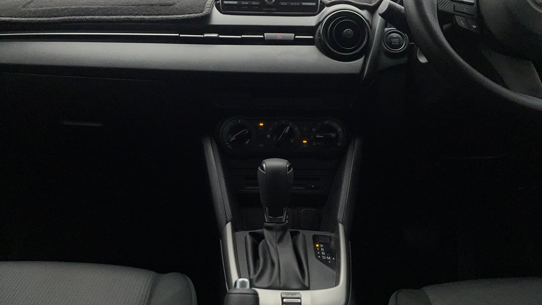 2017 Mazda CX-3 Neo (fwd), Automatic, 66191 km, Center Console