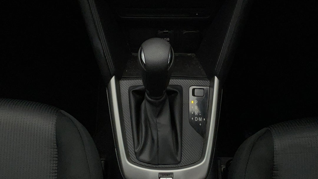 2017 Mazda CX-3 Neo (fwd), Automatic, 66191 km, Gear Lever 