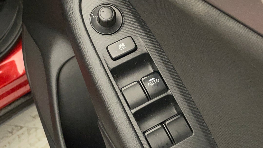 2017 Mazda CX-3 Neo (fwd), Automatic, 66191 km, Drivers Side Door Panel Controls