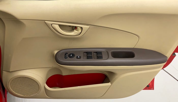 2012 Honda Brio S MT, CNG, Manual, 98,836 km, Driver Side Door Panels Control