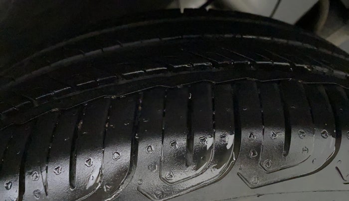 2021 Honda City V MT PETROL, Petrol, Manual, 1,498 km, Left Rear Tyre Tread