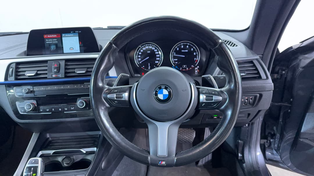 2018 BMW 2 20i M Sport, Automatic, 61514 km, Steering Wheel Close-up