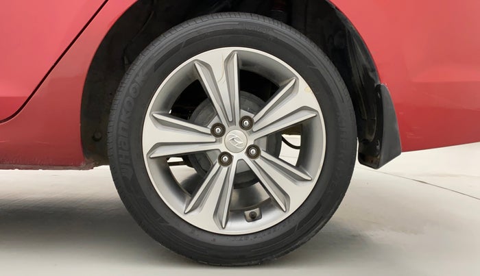 2018 Hyundai Verna 1.6 VTVT SX, Petrol, Manual, 32,982 km, Left Rear Wheel