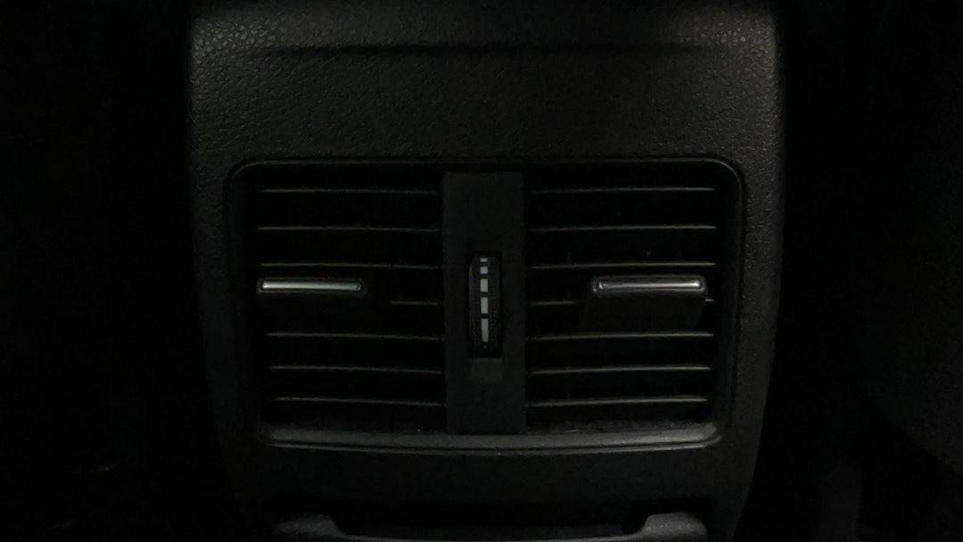 Rear A/C Vent