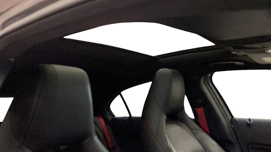 Interior Sunroof/Moonroof