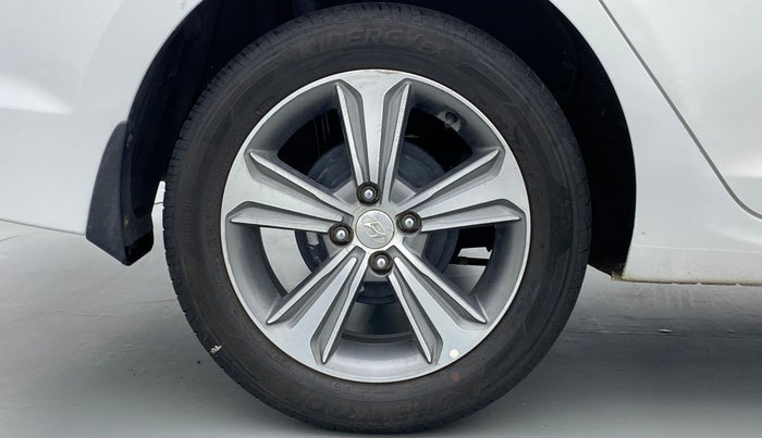2017 Hyundai Verna 1.6 SX VTVT, Petrol, Manual, 10,705 km, Right Rear Wheel
