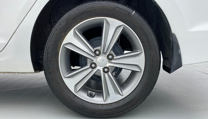 2017 Hyundai Verna 1.6 SX VTVT, Petrol, Manual, 10,705 km, Left Rear Wheel