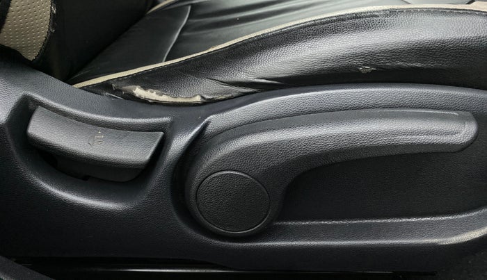 2016 Hyundai Elite i20 1.4 CRDI ASTA (O), Diesel, Manual, 91,513 km, Driver Side Adjustment Panel