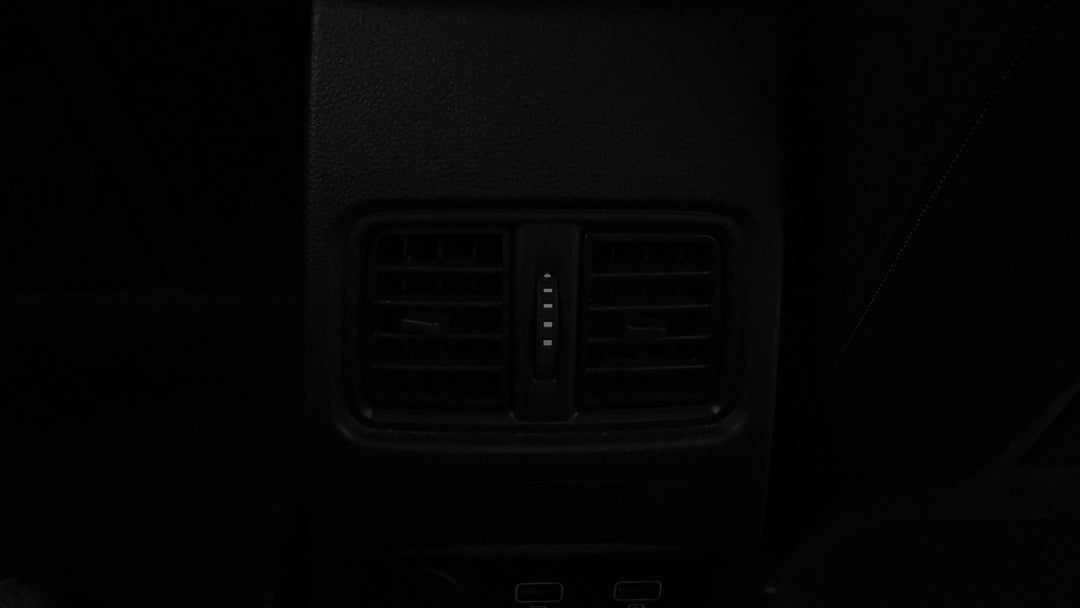 Rear A/C Vent