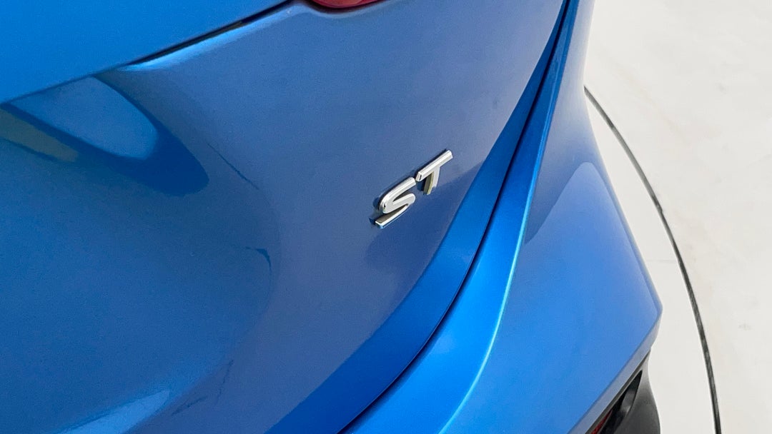 Badge (Boot Right Side)