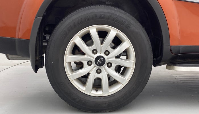 2017 Mahindra XUV500 W8 FWD, Diesel, Manual, 65,481 km, Right Rear Wheel