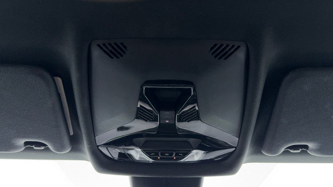 On-Roof Controls/Sunglass holder