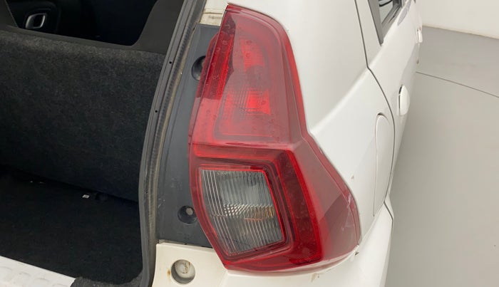 2020 Datsun Redi Go T(O) 1.0 AMT, Petrol, Automatic, 22,551 km, Right tail light - Minor damage