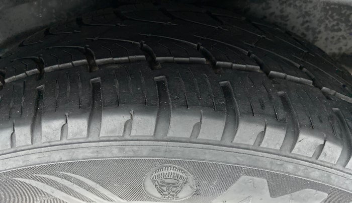 2018 Tata Hexa Varicor 400 XTA, Diesel, Automatic, 50,602 km, Left Rear Tyre Tread