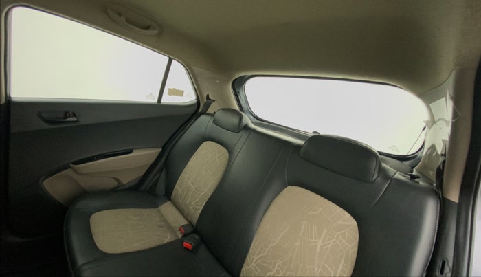 2018 Hyundai Grand i10 MAGNA 1.2 VTVT, Petrol, Manual, 34,651 km, Right Side Rear Door Cabin