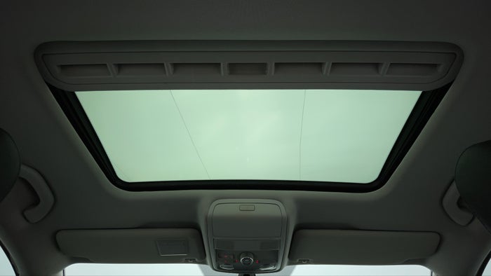 Volkswagen Passat-Interior Sunroof/Moonroof