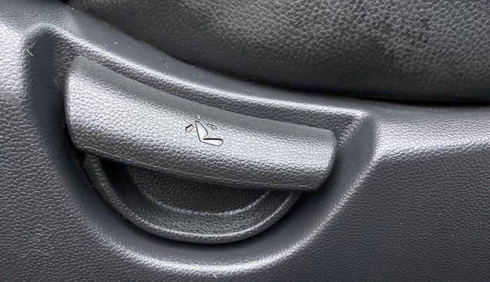 2016 Hyundai Grand i10 SPORTZ 1.2 KAPPA VTVT, Petrol, Manual, 38,345 km, Driver Side Adjustment Panel