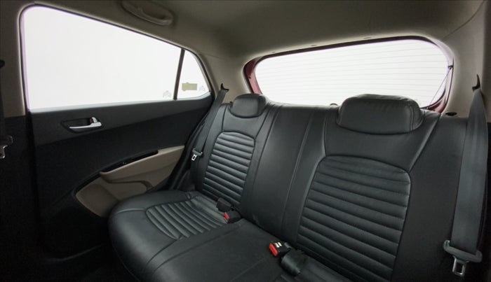 2016 Hyundai Grand i10 SPORTZ 1.2 KAPPA VTVT, Petrol, Manual, 38,345 km, Right Side Rear Door Cabin