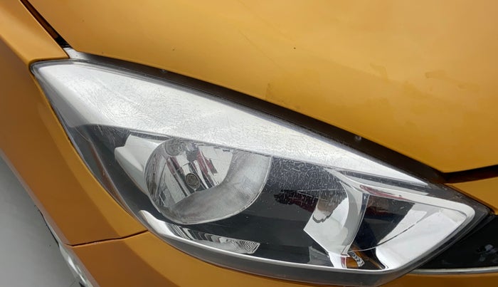 2017 Tata Tiago XT 1.2 REVOTRON, Petrol, Manual, 73,948 km, Right headlight - Faded