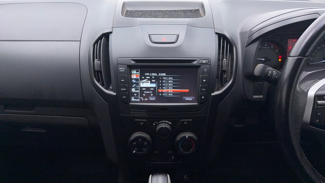 2019 Isuzu D-MAX Sx Hi-ride (4x2), Automatic, 132217 km, Center Console