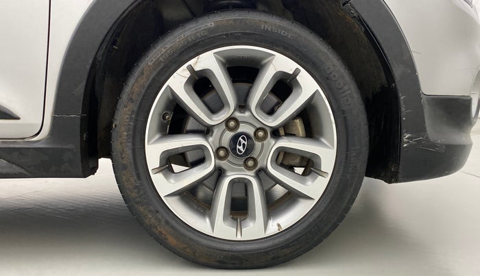 2016 Hyundai i20 Active 1.2 SX, Petrol, Manual, 48,101 km, Right Front Wheel