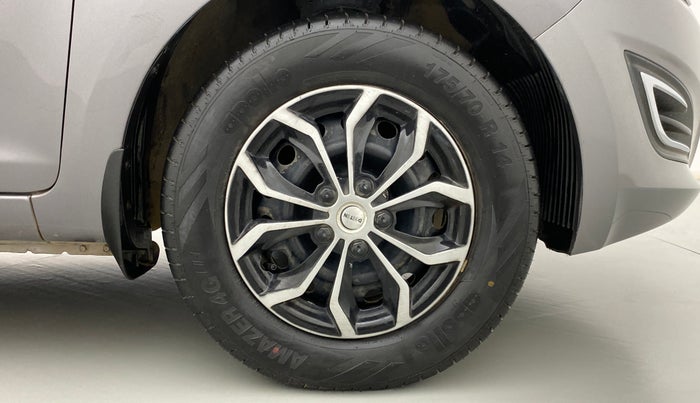 2014 Hyundai i20 MAGNA O 1.2, Petrol, Manual, 18,483 km, Right Front Wheel