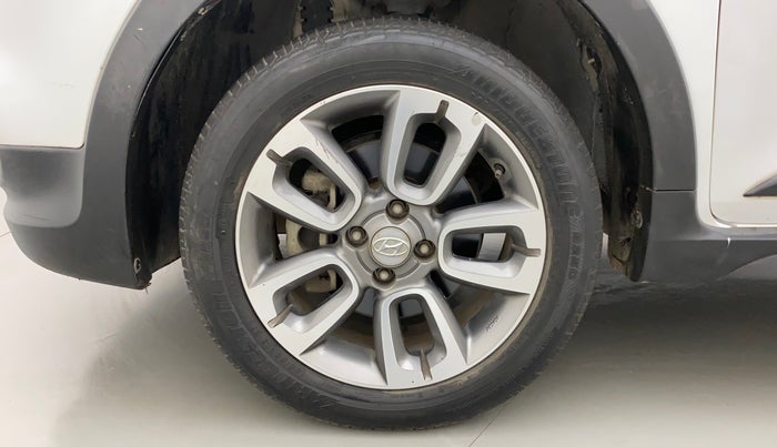 2017 Hyundai i20 Active 1.2 S, Petrol, Manual, 37,939 km, Left Front Wheel