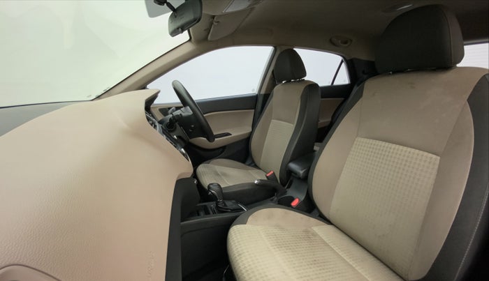 2019 Hyundai Elite i20 1.2 SPORTS PLUS VTVT CVT, Petrol, Automatic, 30,638 km, Right Side Front Door Cabin