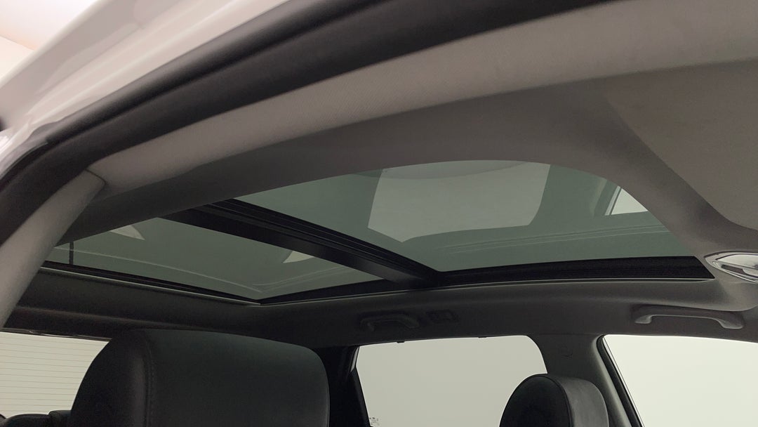 Interior Sunroof/Moonroof
