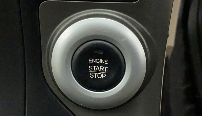 2015 Mahindra XUV500 W10, Diesel, Manual, 57,926 km, Keyless Start/ Stop Button