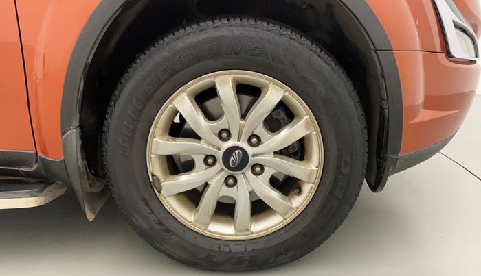 2015 Mahindra XUV500 W10, Diesel, Manual, 57,926 km, Right Front Wheel