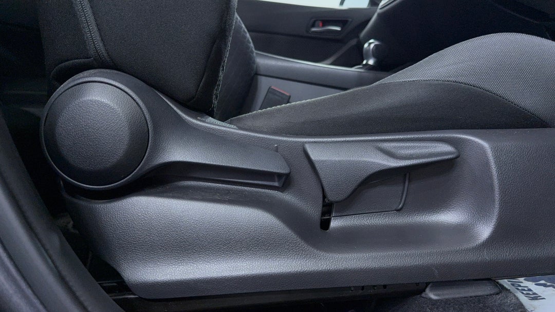 2021 Toyota C-HR Gxl (2WD), Automatic, 50059 km, Drivers Side Adjustment Panel