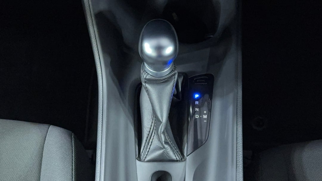 2021 Toyota C-HR Gxl (2WD), Automatic, 50059 km, Gear Lever 