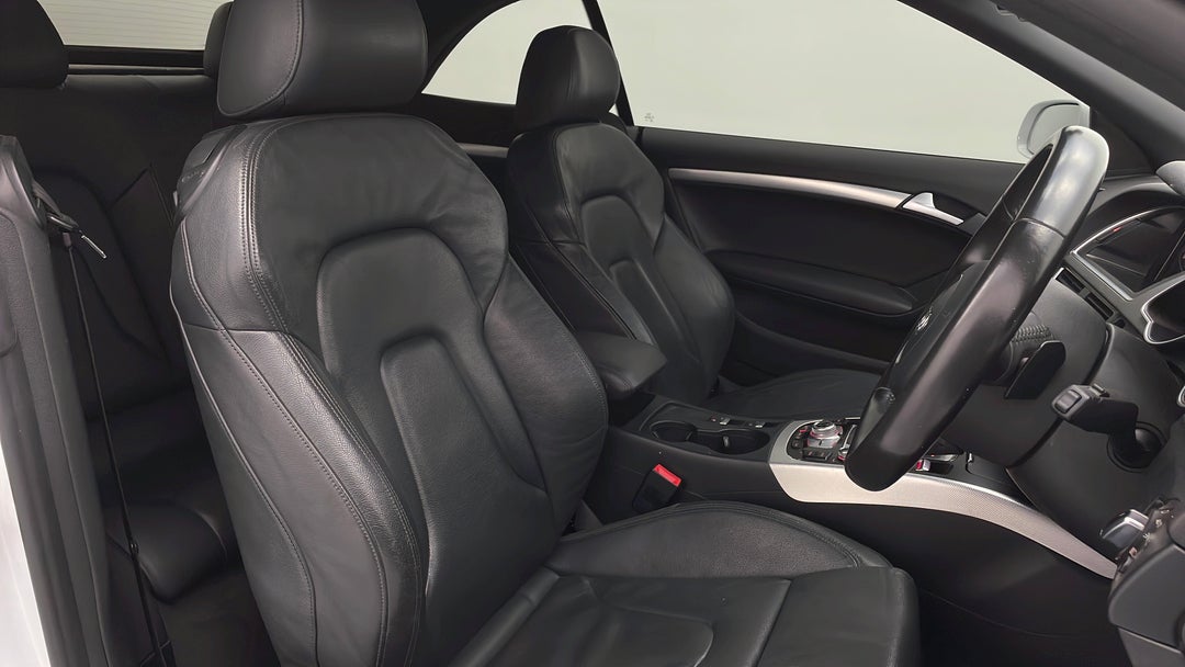 2014 Audi A5 1.8 Tfsi, Automatic, 109850 km, Right Side Front Door Cabin View
