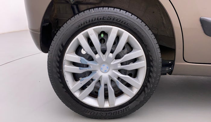 2018 Maruti Wagon R 1.0 VXI, Petrol, Manual, 33,808 km, Right Rear Wheel