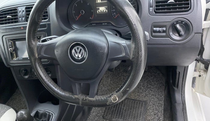 2017 Volkswagen Ameo TRENDLINE 1.5L, Diesel, Manual, 86,802 km, Steering wheel - Steering cover is minor torn