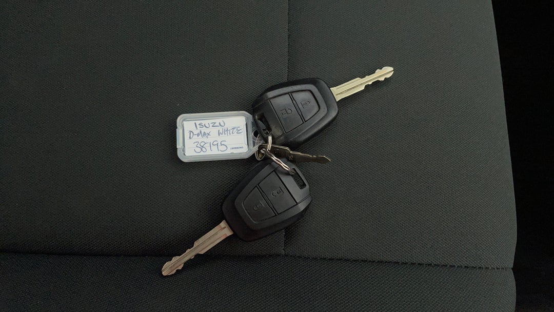 2019 Isuzu D-MAX Sx Hi-ride (4x2), Automatic, 67931 km, Key Close-up