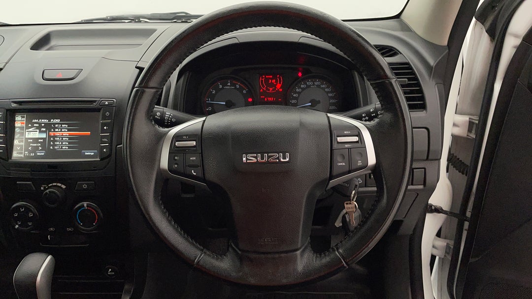 2019 Isuzu D-MAX Sx Hi-ride (4x2), Automatic, 67931 km, Steering Wheel Close-up