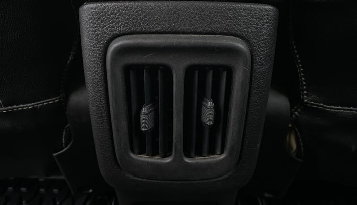 2018 Jeep Compass 2.0 LONGITUDE (O), Diesel, Manual, 62,801 km, Rear AC Vents