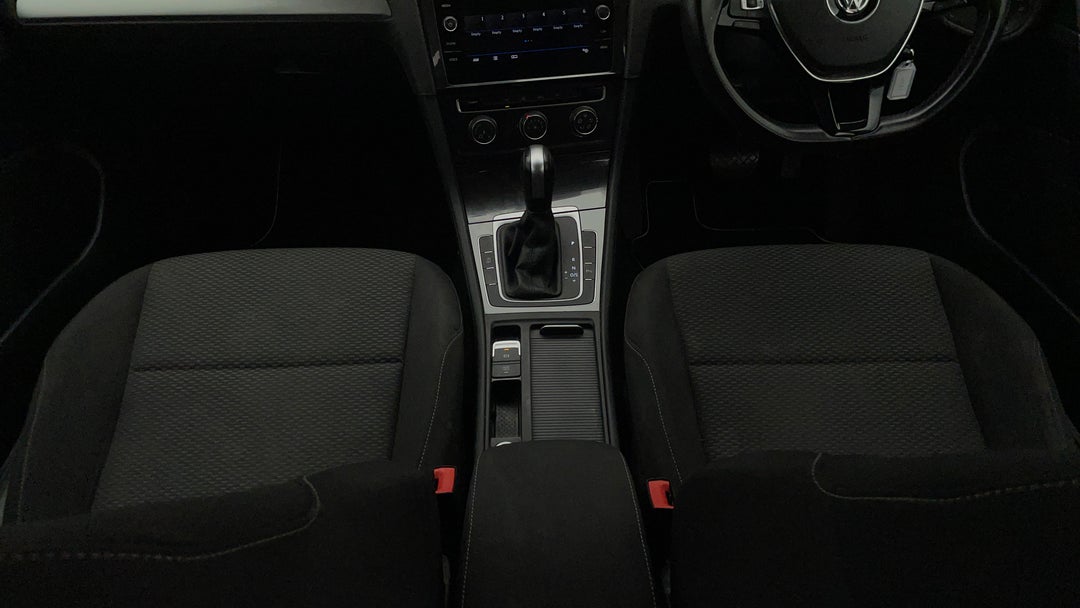 2019 Volkswagen Golf 110 Tsi Trendline, Automatic, 56645 km, Center Console